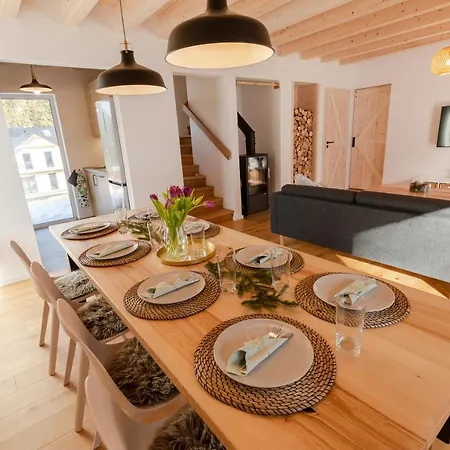 Polarka * Deménvölgy